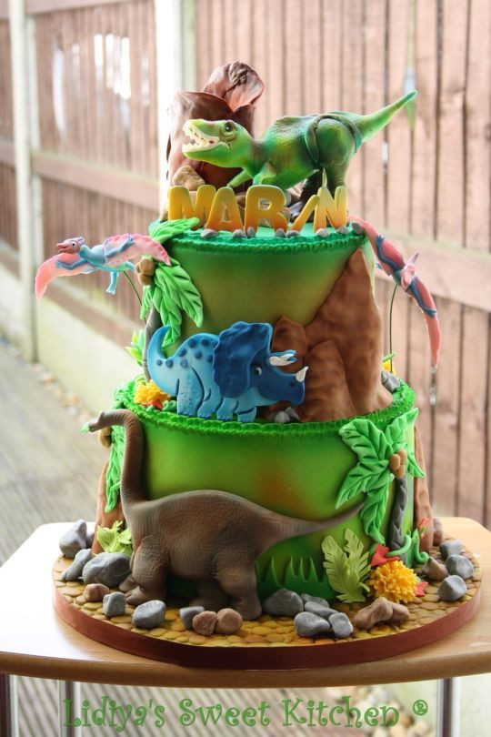 Dinosaur Birthday Cakes
 23 Roarsome Dinosaur Birthday Party Ideas Pretty My Party