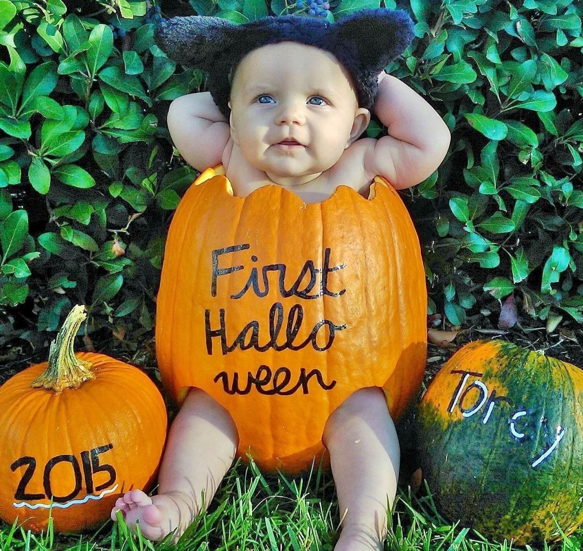 DIY Baby Pumpkin Costume
 DIY Baby In a Pumpkin
