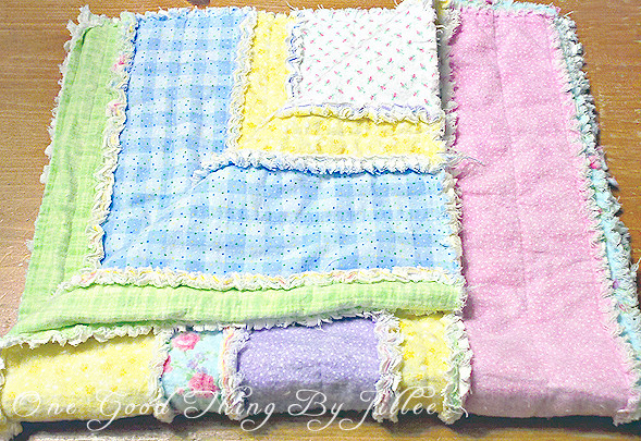 DIY Baby Quilt
 DIY Flannel Baby Rag Quilt
