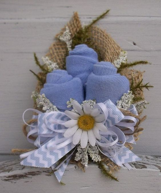 DIY Baby Shower Corsages
 Beautiful Baby Shower Corsage & Maternity Sash Ideas