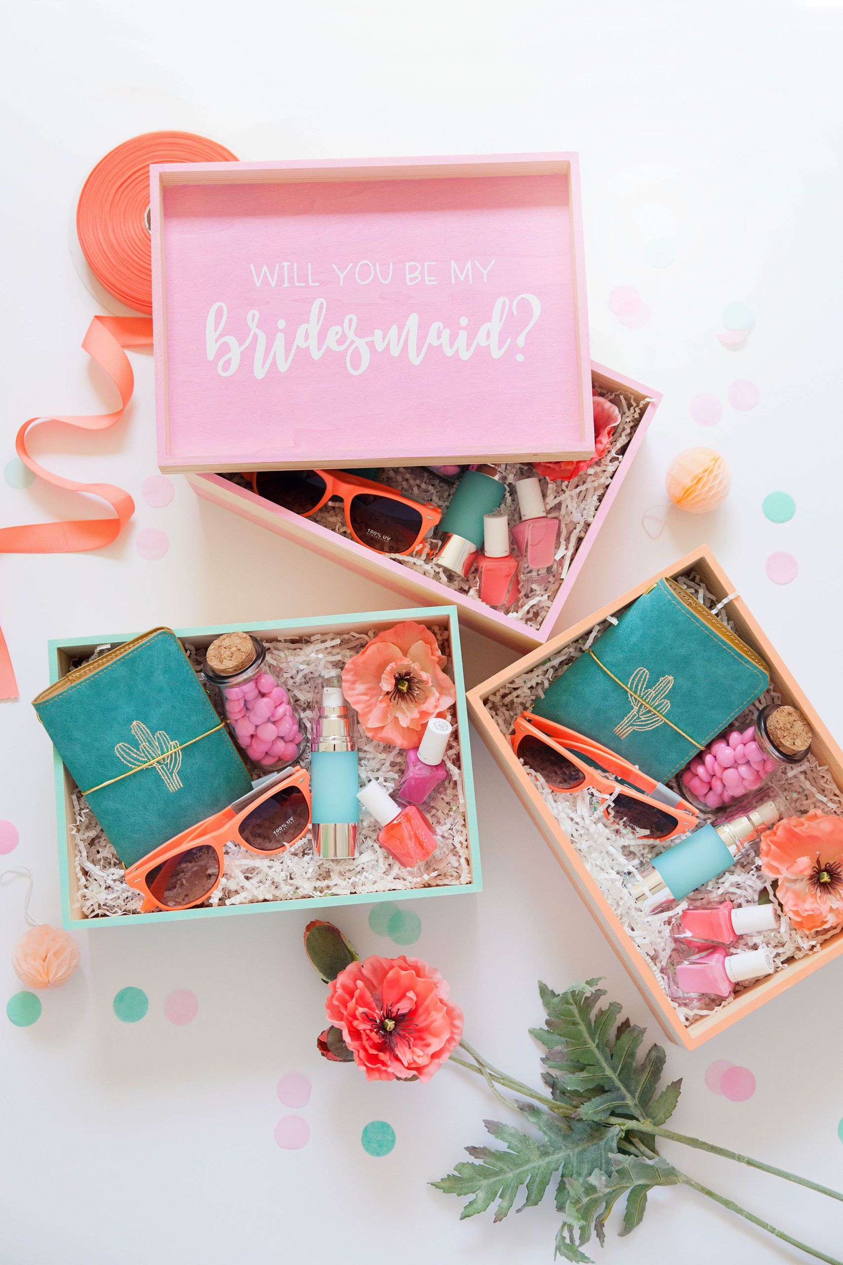 DIY Bridesmaid Gifts Ideas
 DIY BRIDESMAID GIFT BOXES Tell Love and Party