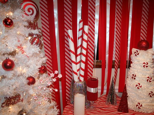 DIY Christmas Photography
 Everyday Celebrating DIY Ribbon Wall