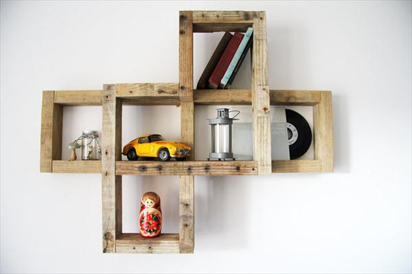 DIY Decorative Shelf
 DIY Pallet Decorative Wall Shelf