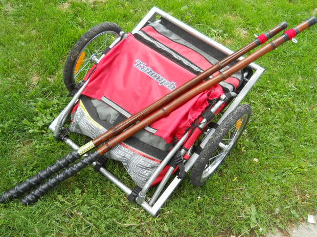 DIY Dog Bike Trailer
 DIY dog pull cart made out of a folding bicycle trailer