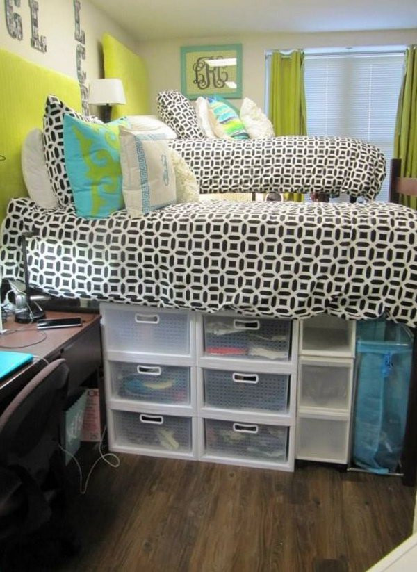 DIY Dorm Organization
 Creative Under Bed Storage Ideas for Bedroom