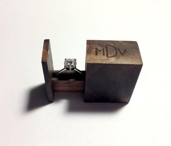 DIY Engagement Ring Box
 Love this handmade wooden engagement ring box Perfect