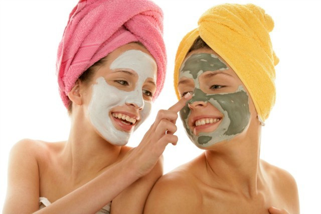 DIY Facial Mask
 4 Homemade Face Masks to Add Lift to the Skin