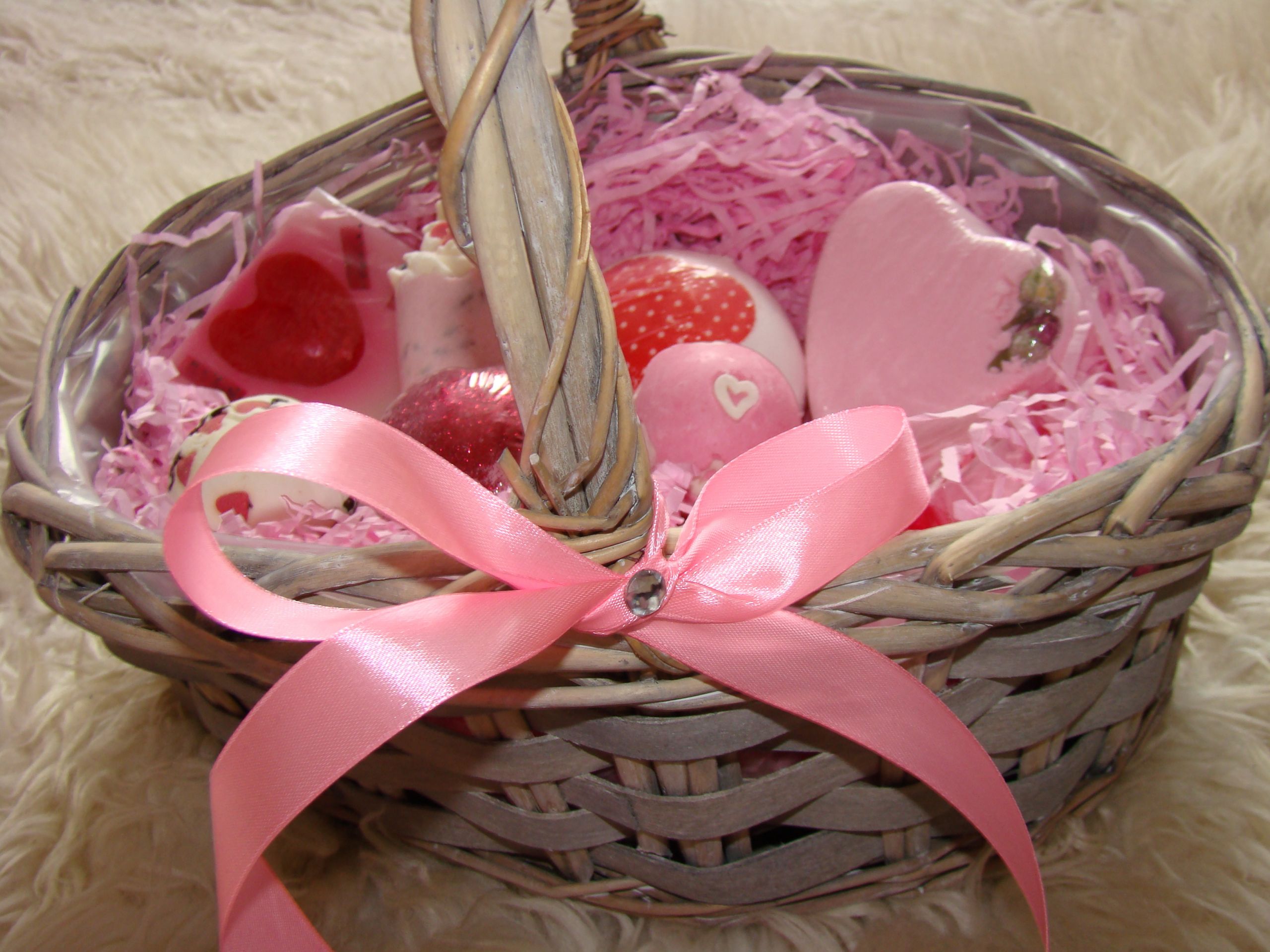 DIY Gift Baskets For Her
 Valentine Series DIY Gift Basket for Her