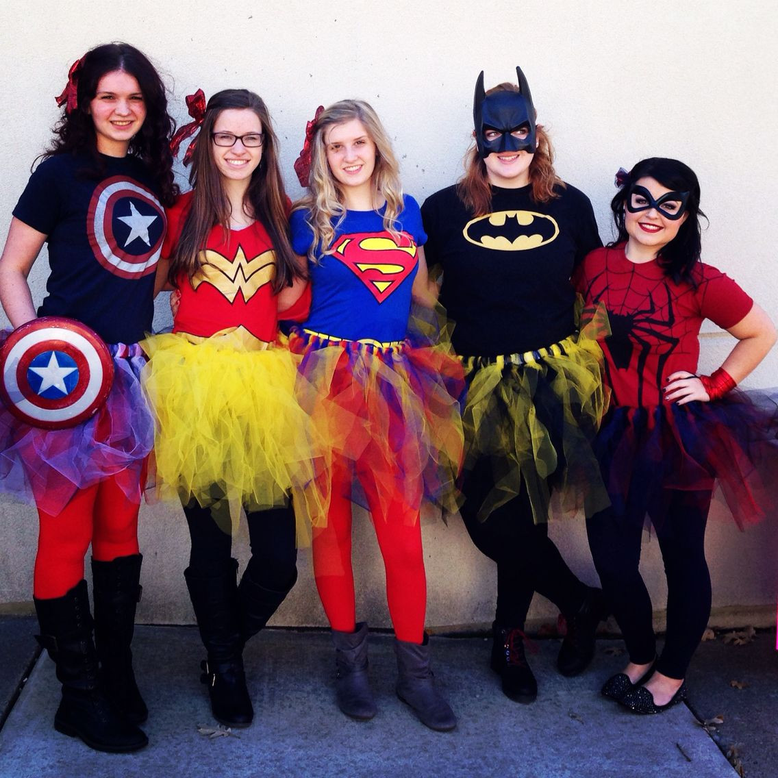DIY Girls Superhero Costume
 superheros straightupgingr jlturini74