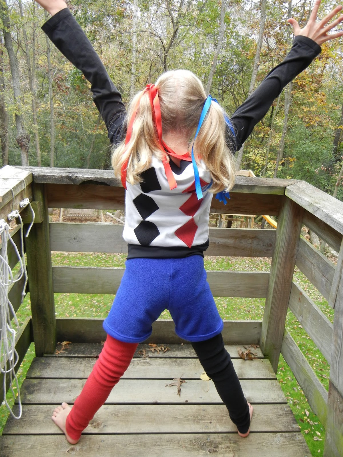DIY Harley Quinn Costume
 A Willing Worker Halloween Costume 2016 DIY DC