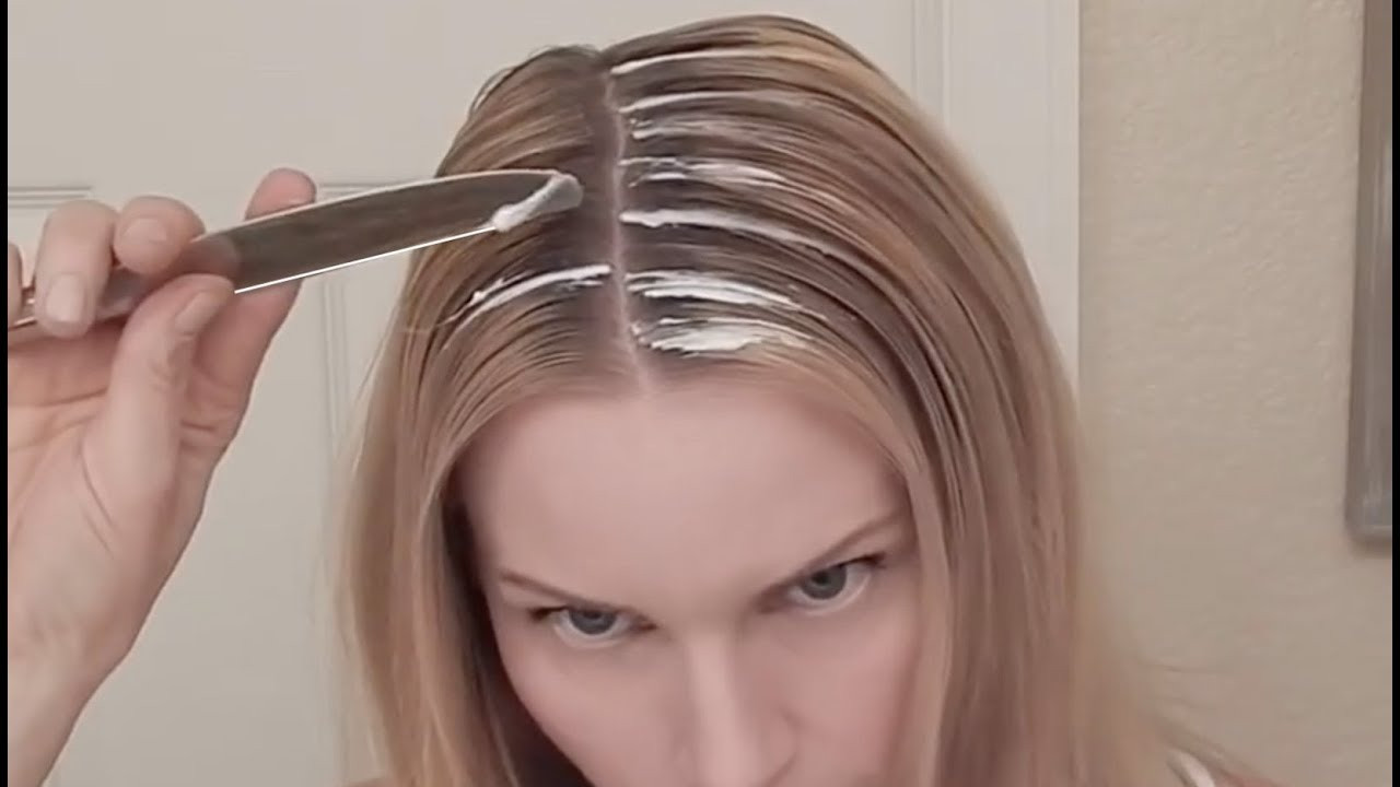 DIY Highlight Hair
 DIY HIGHLIGHTS WITH A KNIFE WHAT No Foil Tutorial