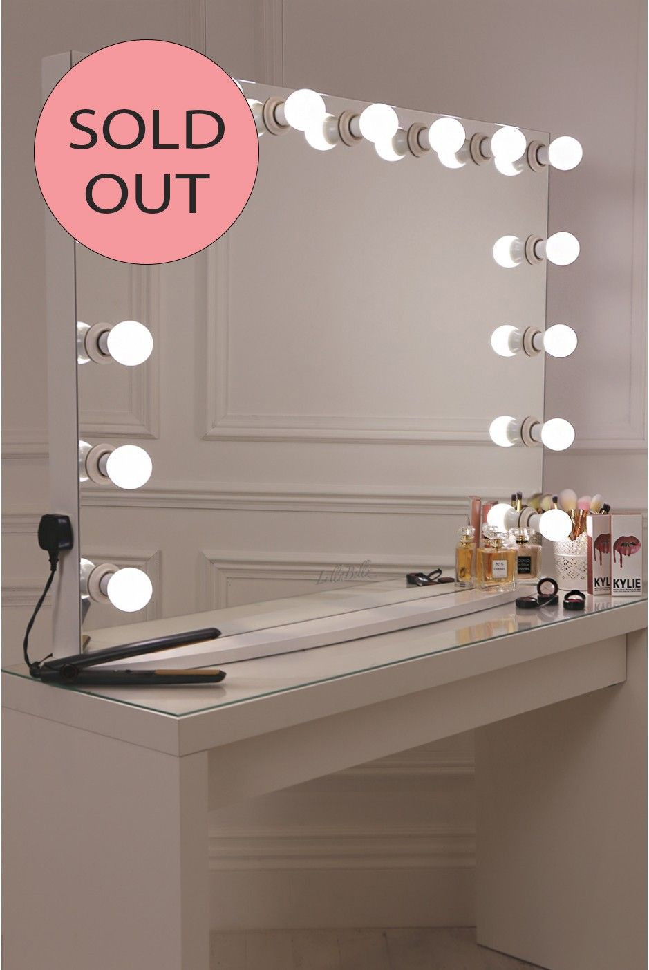 DIY Hollywood Lighted Vanity Mirror
 15 frosted bulb Hollywood Mirror with crisp white finish