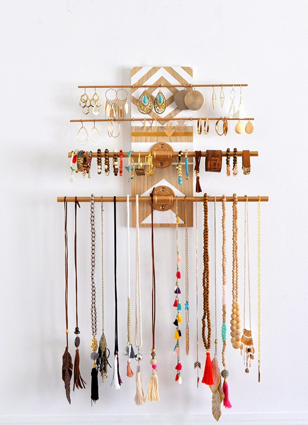 DIY Jewelry Rack
 over 50 ways to organize your Jewelry A girl and a glue gun