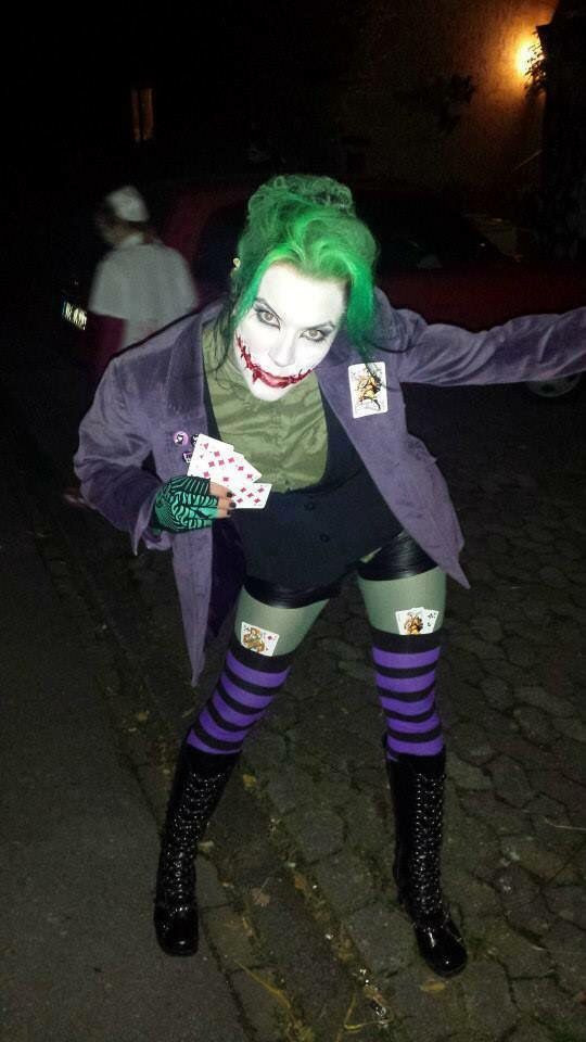 DIY Joker Costume Female
 The Joker Halloween makeup and clothes
