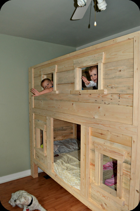 DIY Kids Bunk Bed
 Introducing DIY Bunk Beds