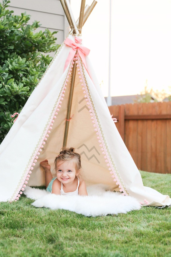DIY Kids Teepee
 9 DIY Teepees For You And Your Kids