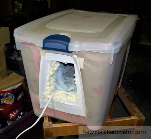 DIY Outdoor Cat Shelter
 Build you own Low Cost Outside Cat Shelter