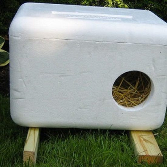 DIY Outdoor Cat Shelter
 12 DIY Outdoor Cat House Ideas For Winters