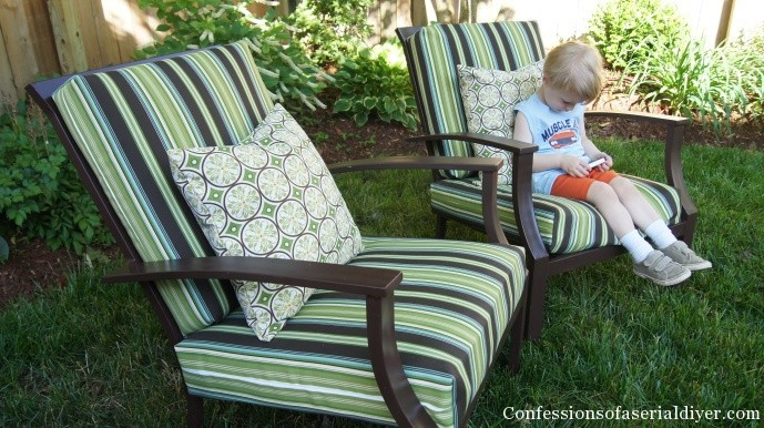 DIY Outdoor Chair Cushions
 Sew Easy Outdoor Cushion Covers Ol but Goo