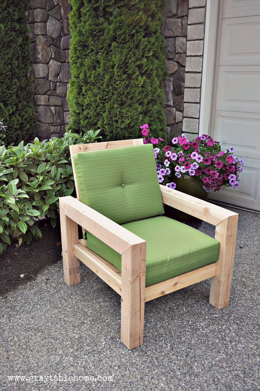 DIY Outdoor Chair Cushions
 DIY Modern Rustic Outdoor Chair plans using outdoor