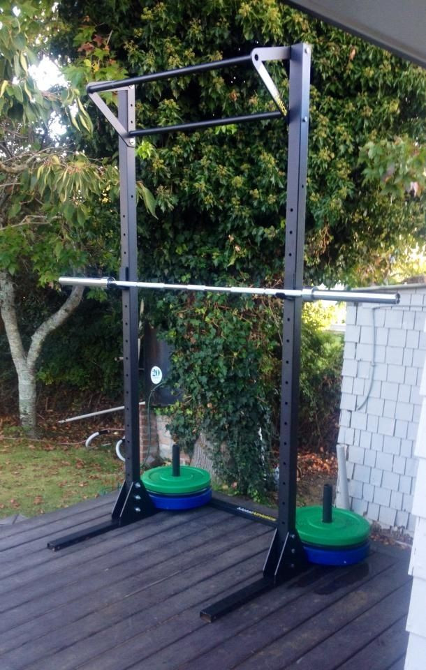 DIY Outdoor Pull Up Bar
 Free standing squat rack with pullup bar