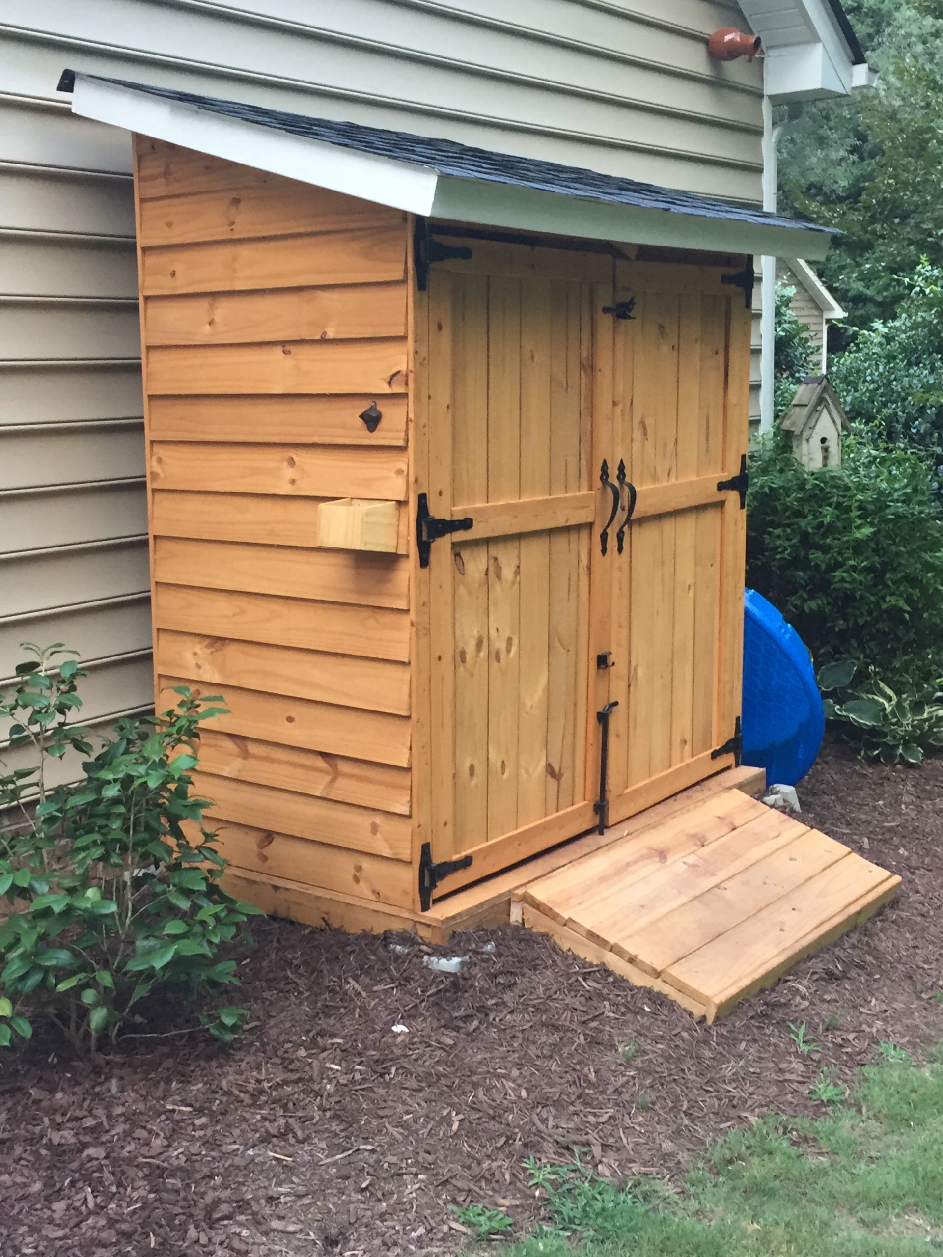 DIY Outdoor Shed
 Ana White
