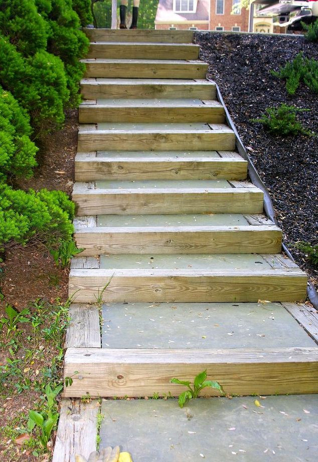 DIY Outdoor Stairs
 DIY Outdoor Staircase