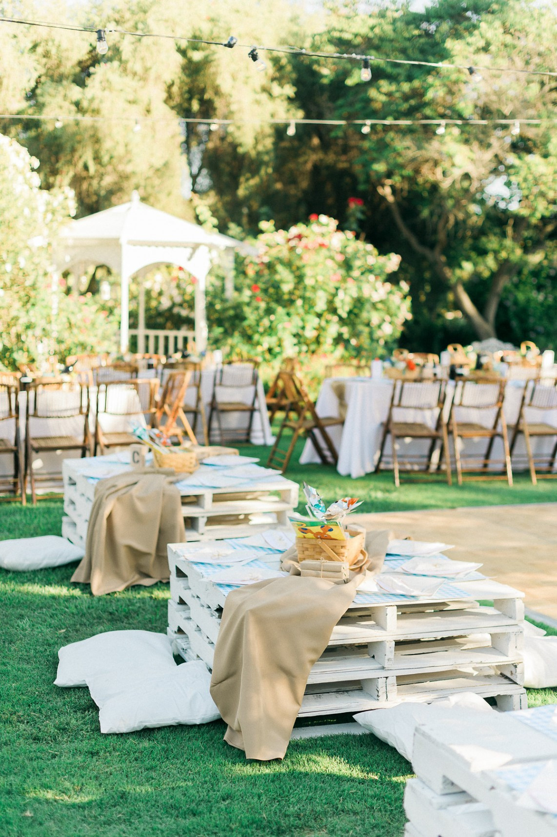 DIY Outdoor Wedding
 Cute Picnic California Wedding MODwedding