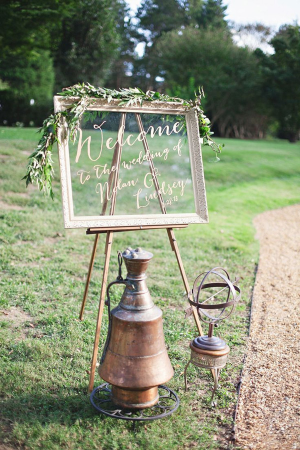 DIY Outdoor Wedding
 5 Original & Stress free DIY Wedding Ideas including