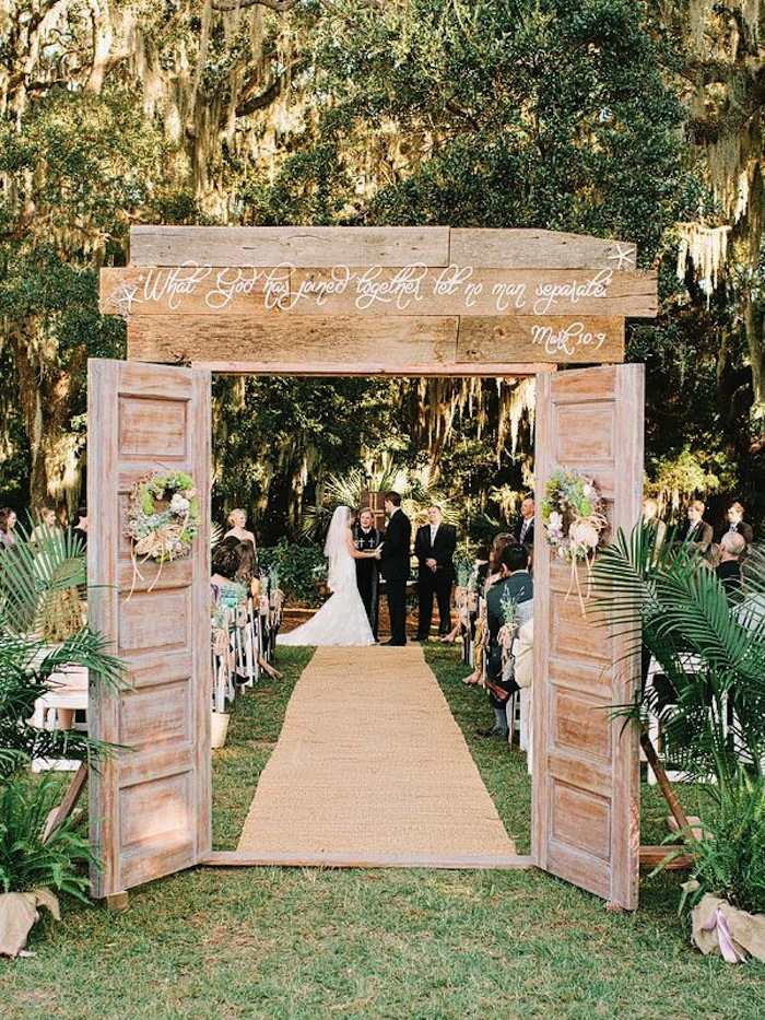 DIY Outdoor Wedding
 Outdoor Wedding Ideas that are Easy to Love MODwedding