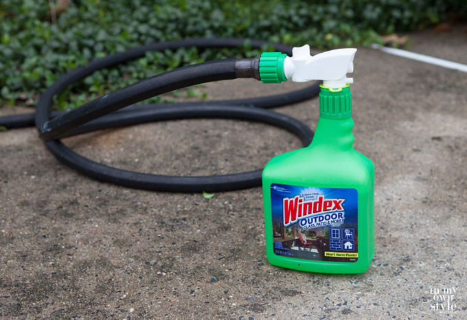 DIY Outdoor Window Cleaner
 What is a homemade recipe for Windex outdoor window