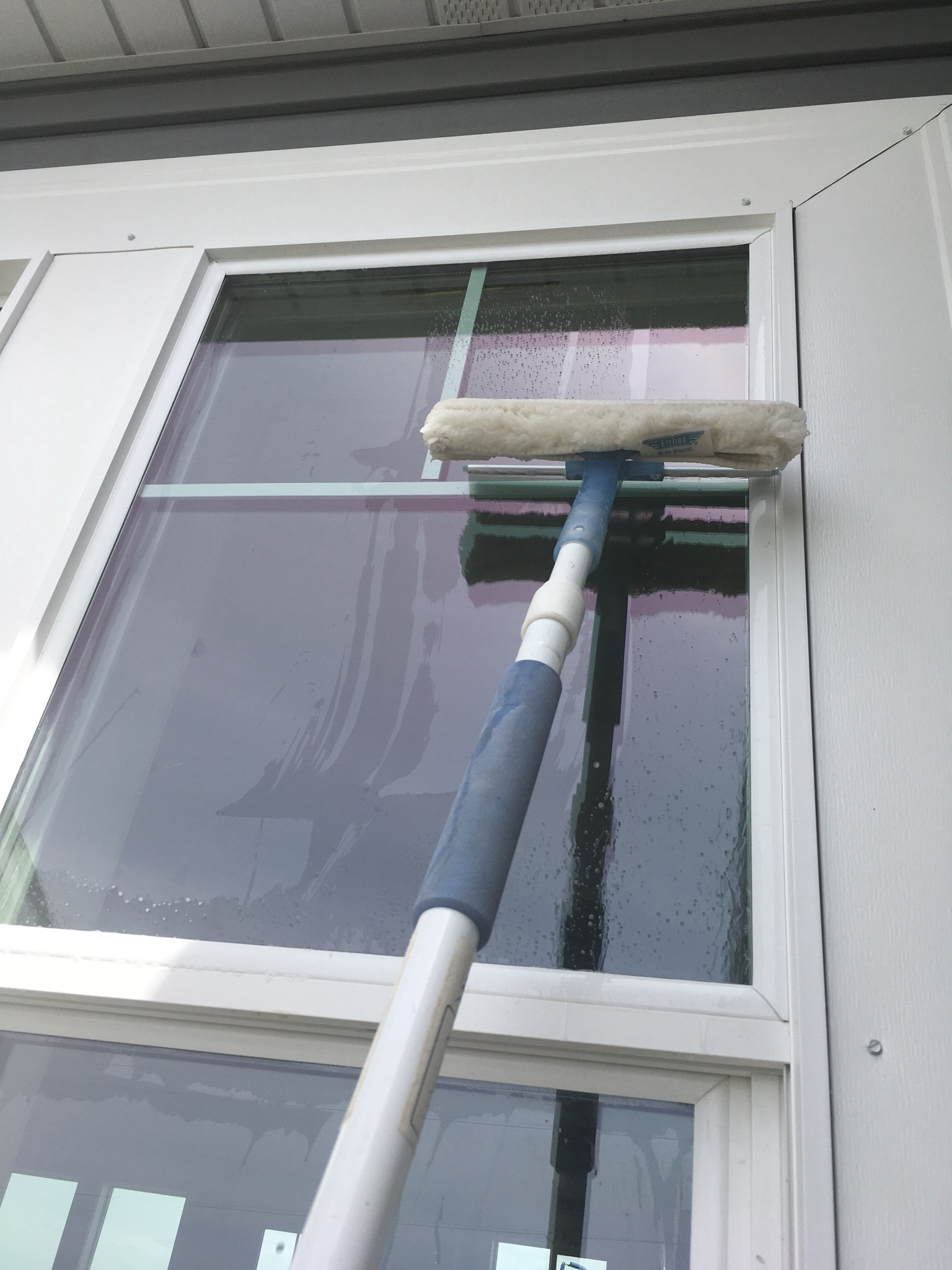 DIY Outdoor Window Cleaner
 Homemade Outdoor Window Cleaner Sweet Frugal Life