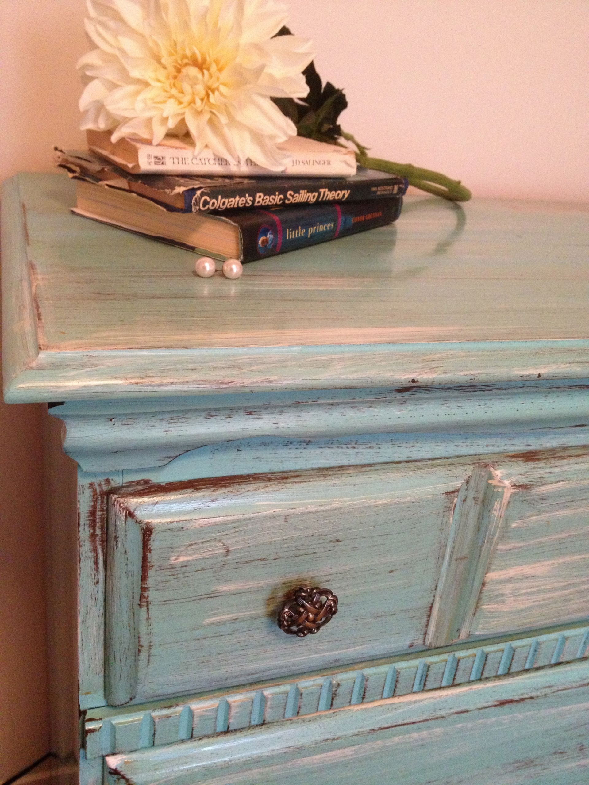 DIY Painting Wood Furniture
 Distressing Old Furniture with Paint DIY Tutorial