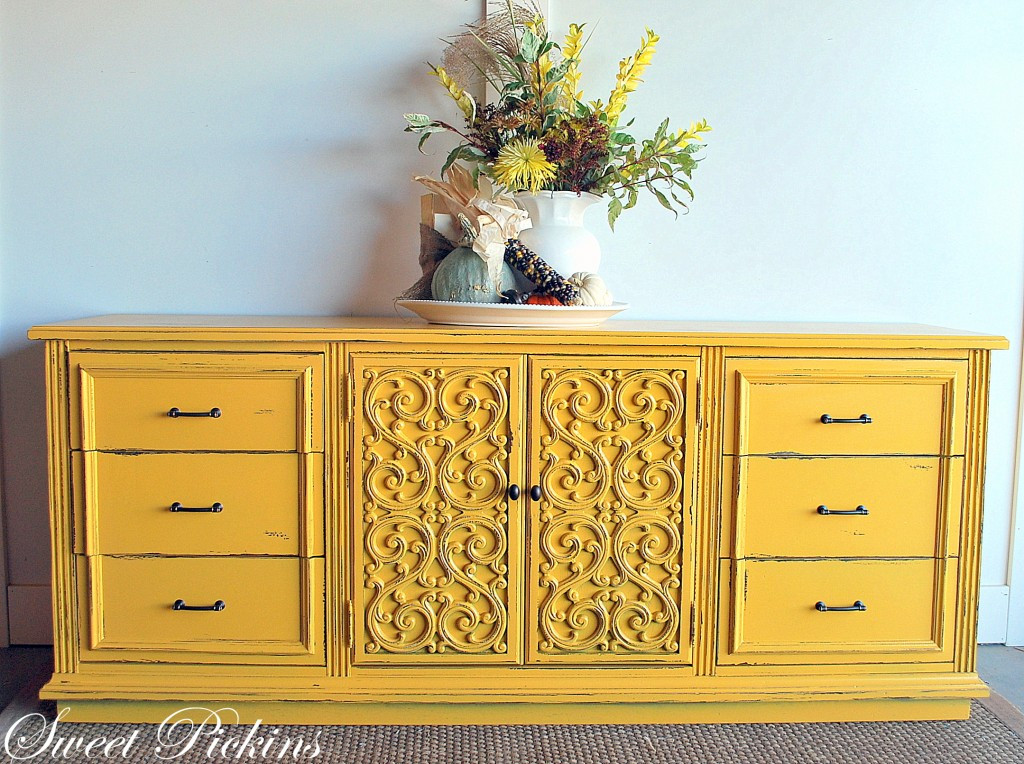 DIY Painting Wood Furniture
 1000 images about Painted Dressers on Pinterest