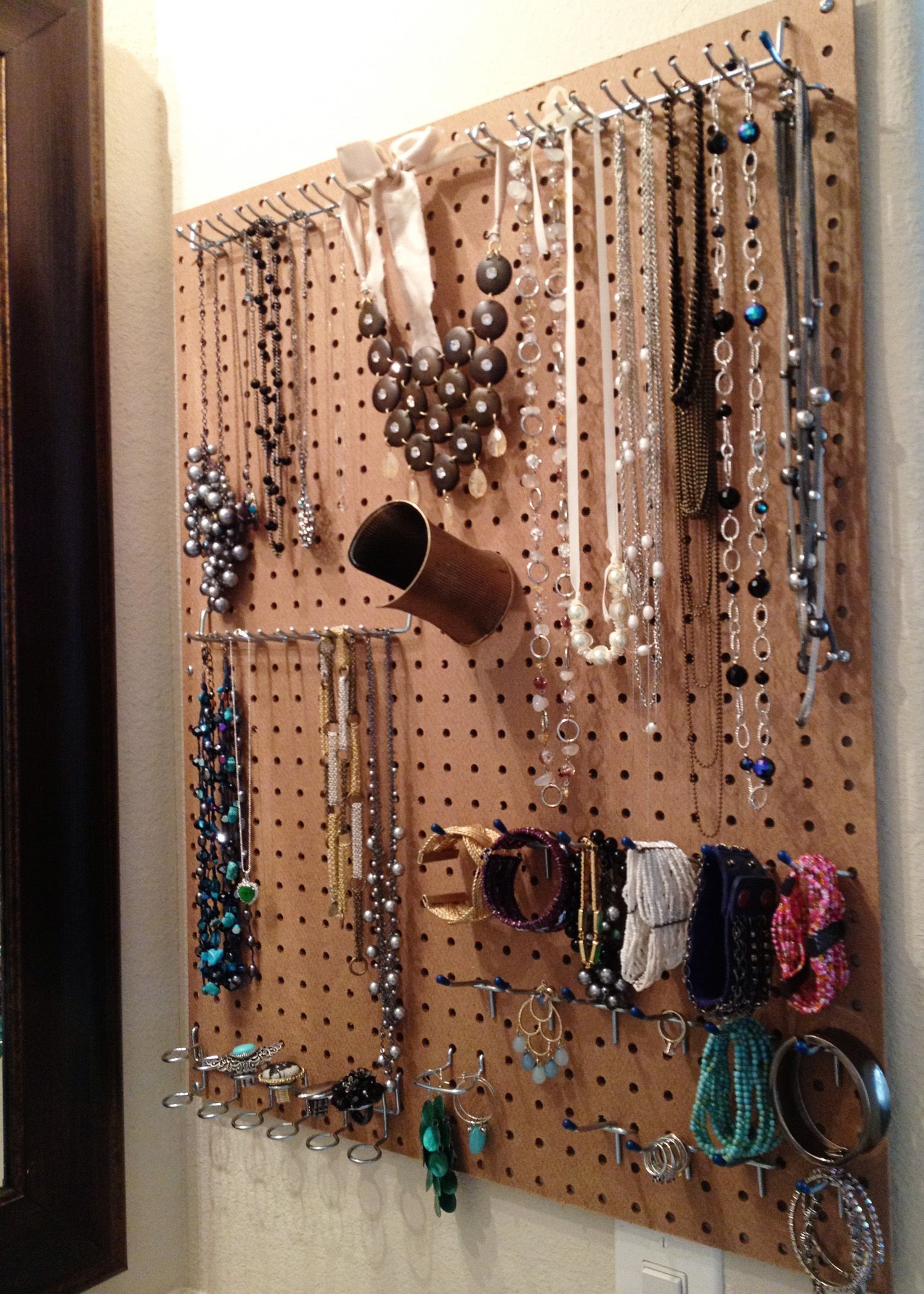 DIY Pegboard Jewelry Organizer
 Pegboard jewelry organizer All of the supplies used to