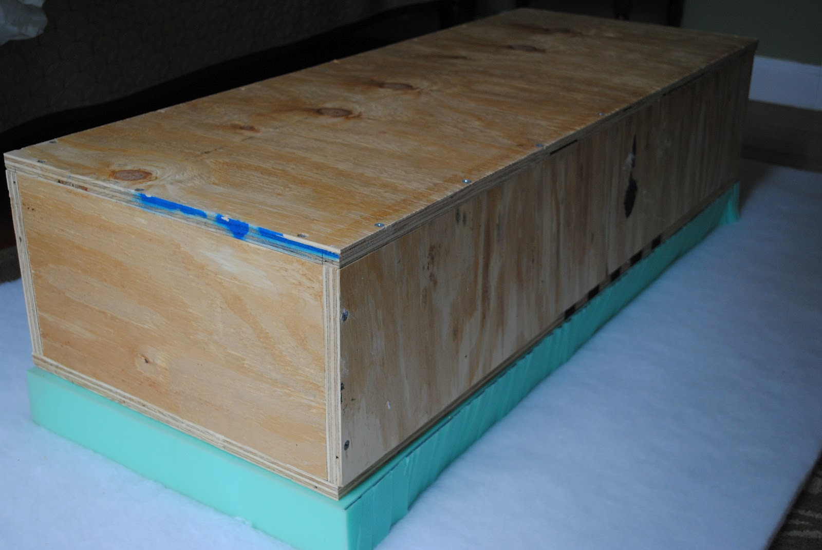 DIY Plywood Box
 DIY Upholstered Bench