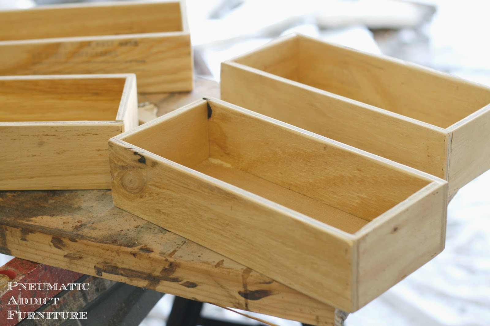 DIY Plywood Box
 DIY Counter Top Make Up Storage