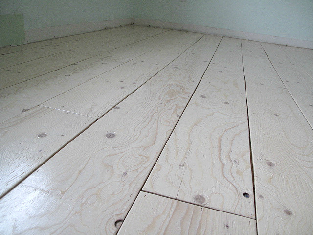 DIY Plywood Plank Floor
 Remodelaholic