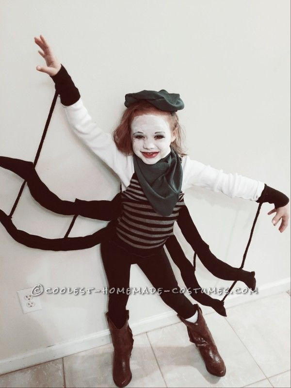 DIY Spider Woman Costume
 Coolest Spider Costume for a Girl outfits