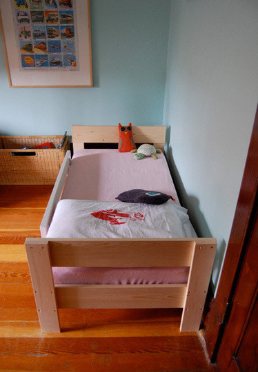 DIY Toddler Bed
 10 Cool DIY Kids Beds