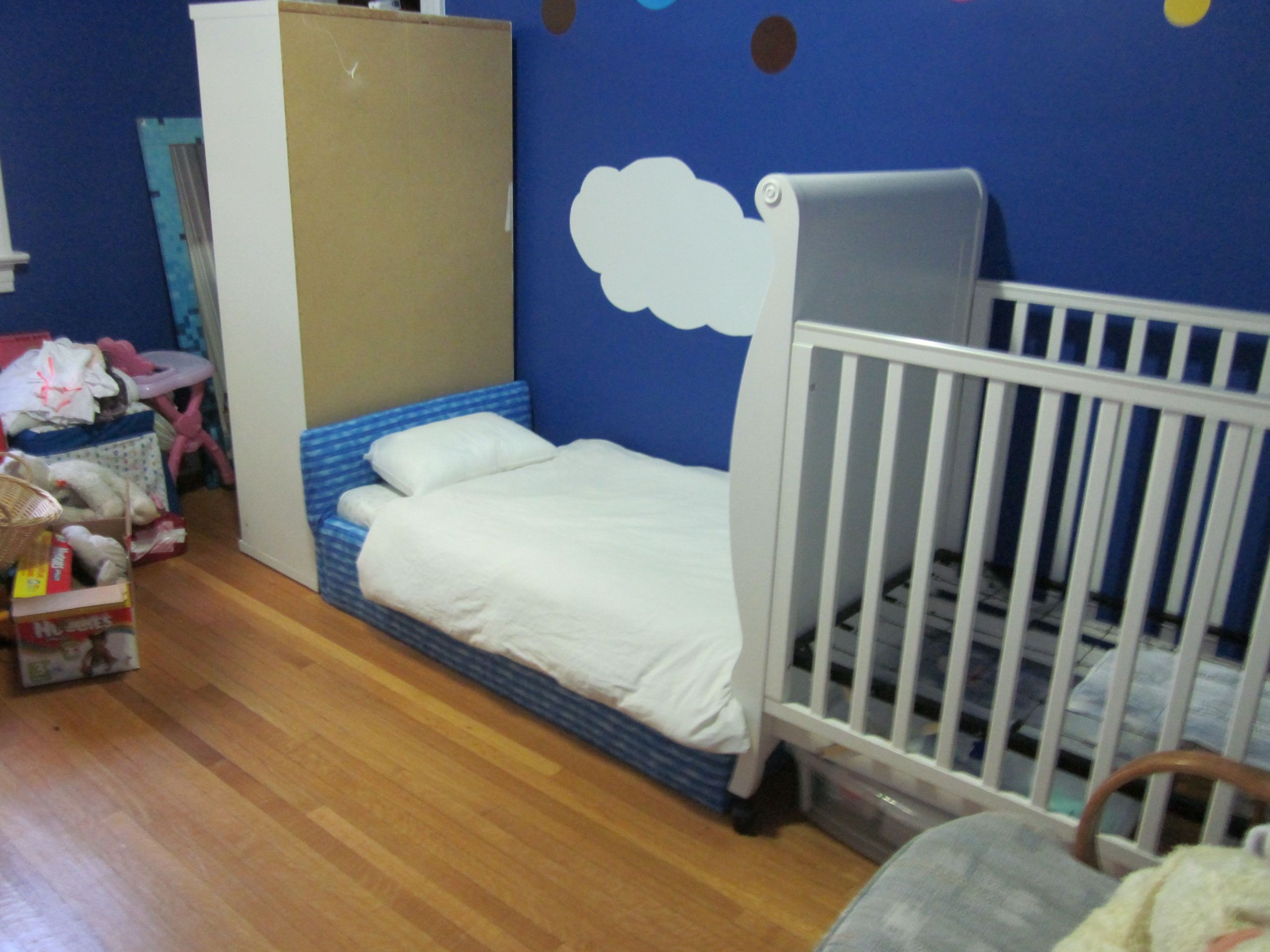 DIY Toddler Bed
 DIY Toddler bed tutorial