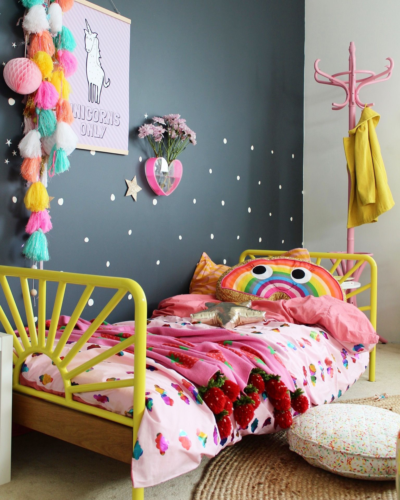 DIY Toddler Room Decor
 25 Amazing Girls Room Decor Ideas for Teenagers