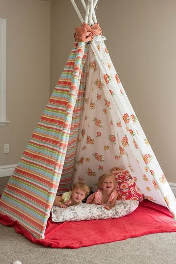 DIY Toddler Teepee
 Awesome Teepee DIY Projects