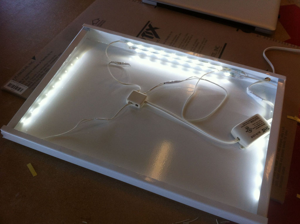 DIY Tracing Lightbox
 Inexpensive DIY LED Lightbox for Tracing 9 Steps with