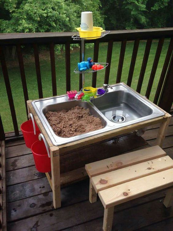 DIY Water Table For Kids
 10 Fun Outdoor Mud Kitchens for Kids • Garden Ideas • 1001