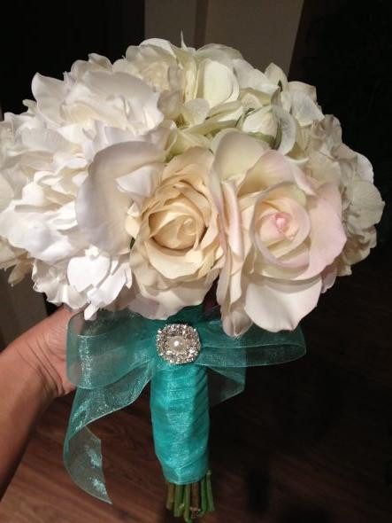 DIY Wedding Flower Bouquet
 DIY silk flower bouquet what do you la s think