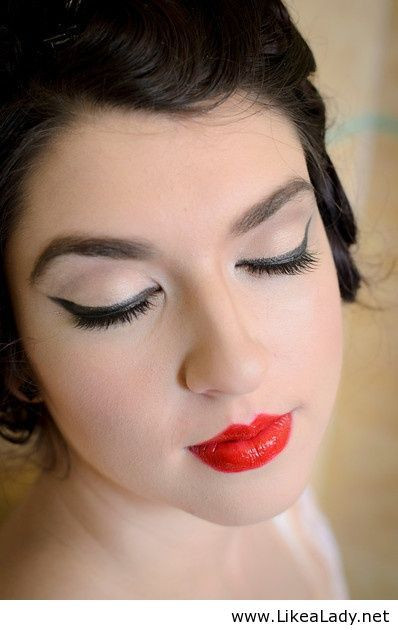 Diy Wedding Hair And Makeup
 38 best 1950s wedding makeup images on Pinterest