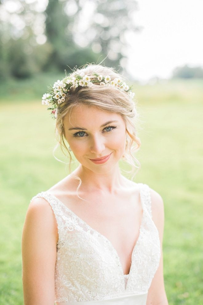 Diy Wedding Hair And Makeup
 You ve Got To See This Darling DIY Farm Wedding