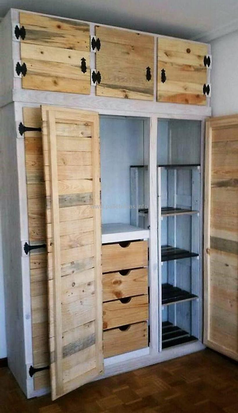 DIY Wood Closet
 55 Repurposed Wood Pallet Closet DIY Ideas