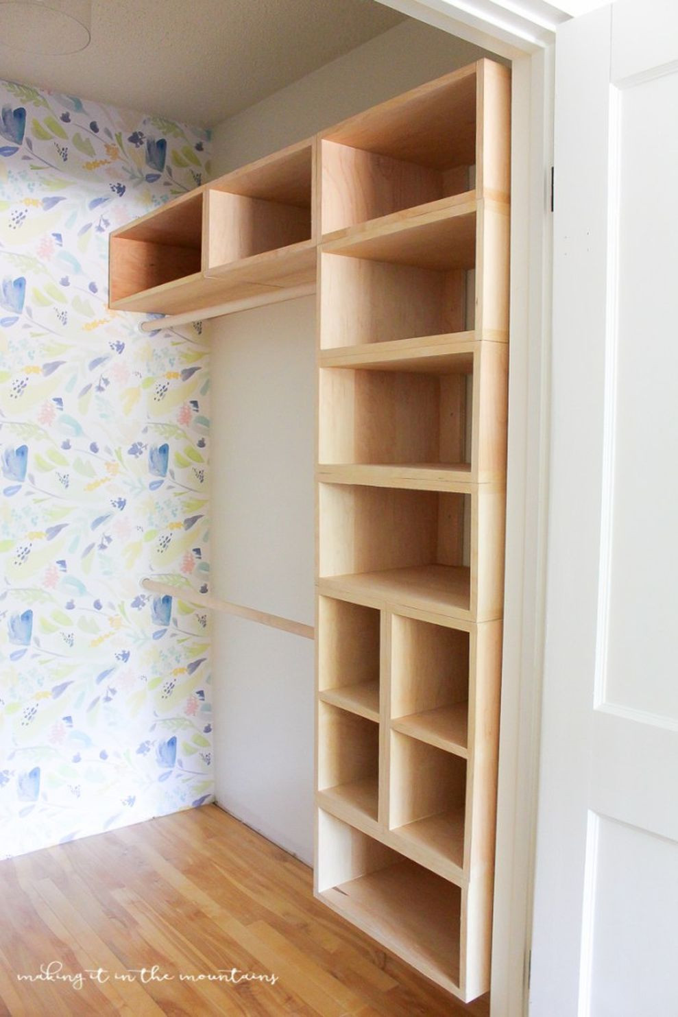 DIY Wood Closet
 71 Easy and Affordable DIY Wood Closet Shelves Ideas